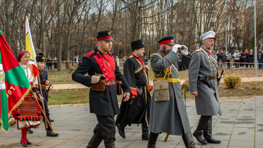 С възстановка на историческите събития София отбелязва 146-годишнината от освобождението си